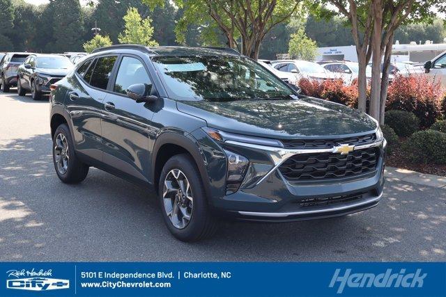 new 2025 Chevrolet Trax car, priced at $24,235