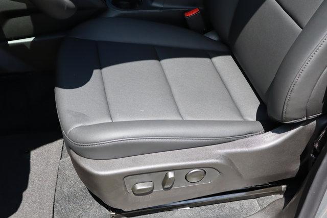 new 2025 Chevrolet Colorado car, priced at $42,995