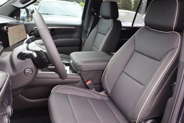 new 2025 Chevrolet Tahoe car, priced at $73,795