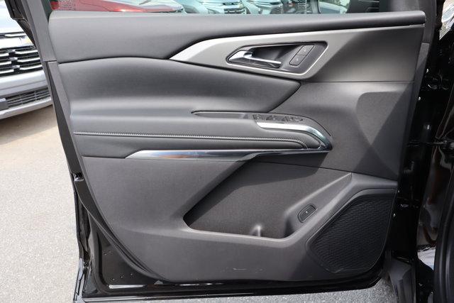 new 2025 Chevrolet Traverse car, priced at $41,352