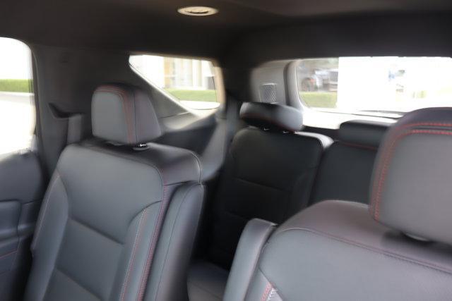 new 2026 Chevrolet Traverse car, priced at $50,460