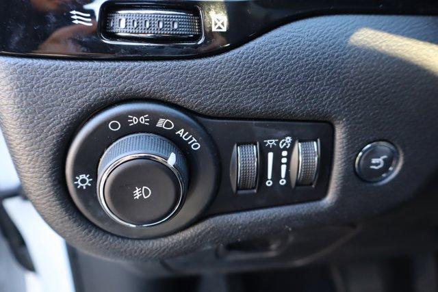 used 2020 Jeep Cherokee car, priced at $20,412