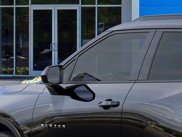 new 2025 Chevrolet Blazer car, priced at $35,139