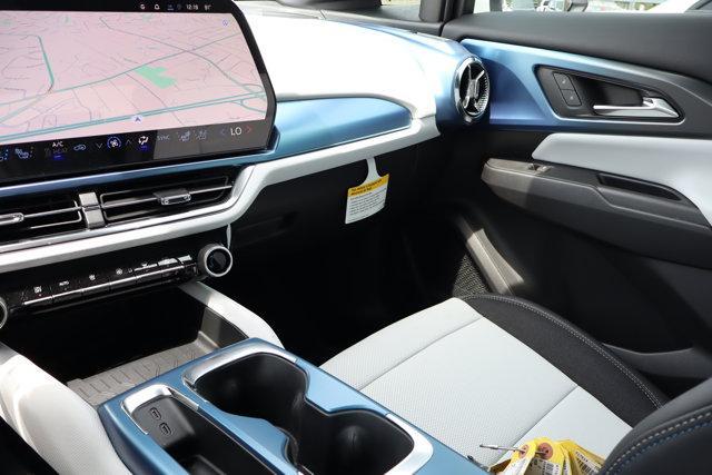 new 2025 Chevrolet Blazer car, priced at $35,139