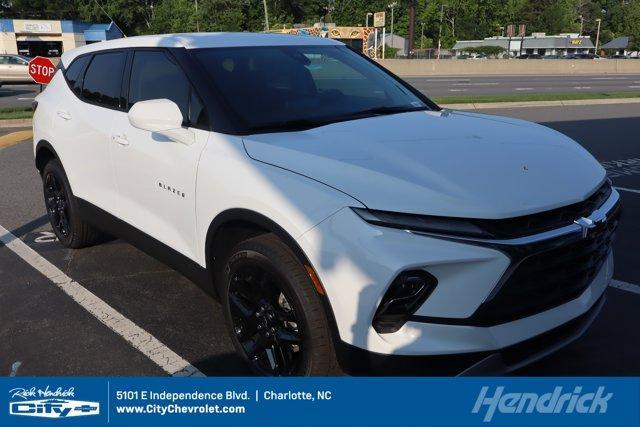 new 2025 Chevrolet Blazer car, priced at $35,021