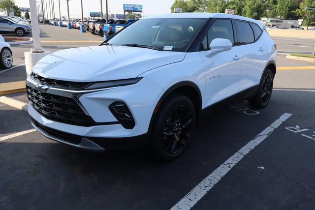 new 2025 Chevrolet Blazer car, priced at $35,404