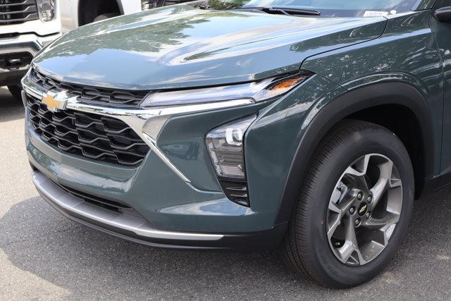 new 2025 Chevrolet Trax car, priced at $24,235