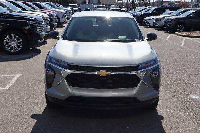 used 2024 Chevrolet Trax car, priced at $23,253