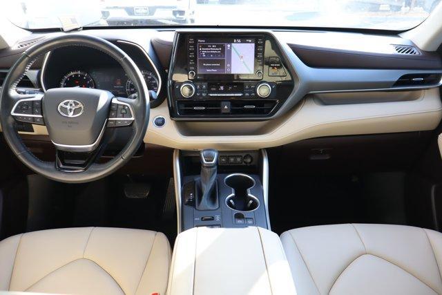 used 2021 Toyota Highlander car, priced at $33,449