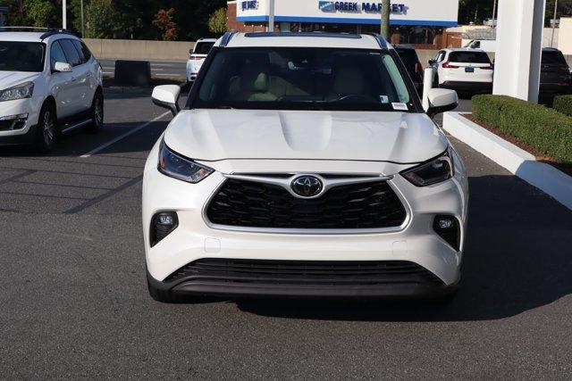 used 2021 Toyota Highlander car, priced at $33,449