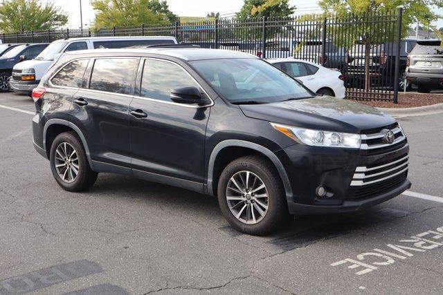 used 2019 Toyota Highlander car, priced at $27,426