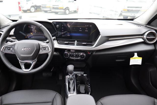 new 2025 Chevrolet Trax car, priced at $26,335