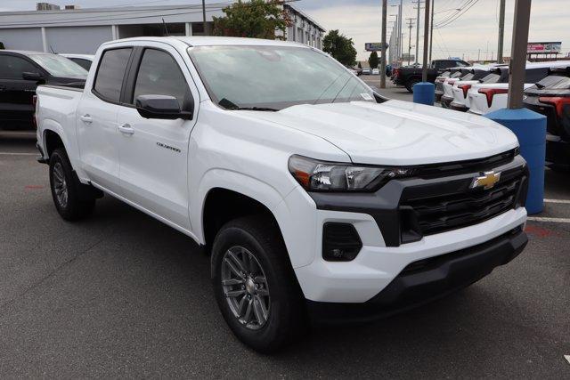 new 2024 Chevrolet Colorado car, priced at $37,718