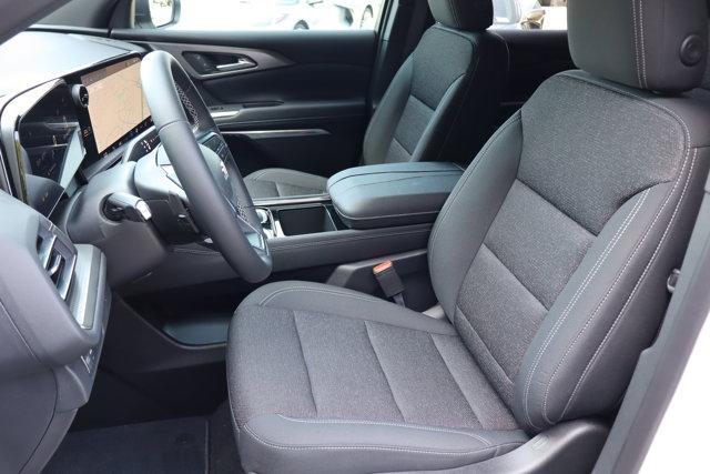 new 2025 Chevrolet Traverse car, priced at $41,352