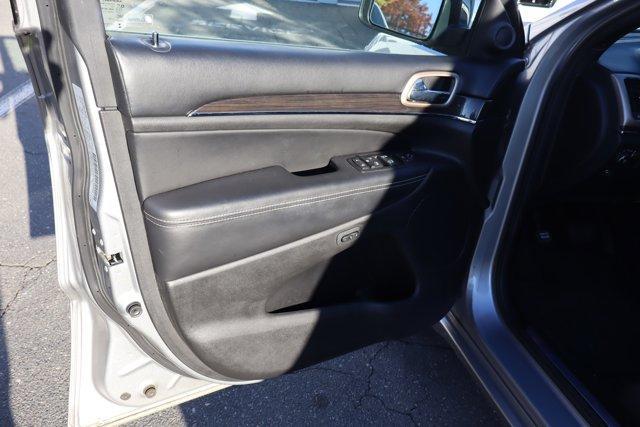 used 2015 Jeep Grand Cherokee car, priced at $16,629