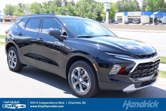 new 2025 Chevrolet Blazer car, priced at $35,021