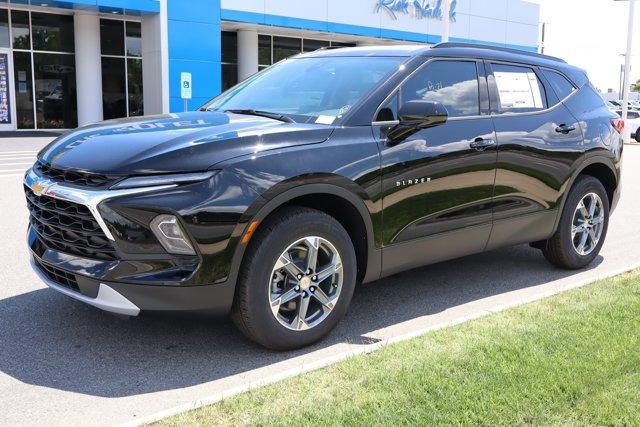 new 2025 Chevrolet Blazer car, priced at $35,021