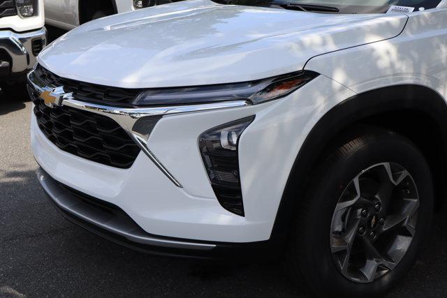 new 2025 Chevrolet Trax car, priced at $24,235
