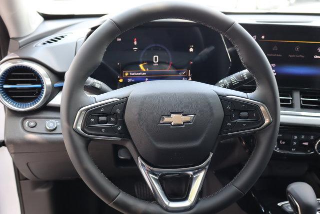 new 2025 Chevrolet Trax car, priced at $24,235