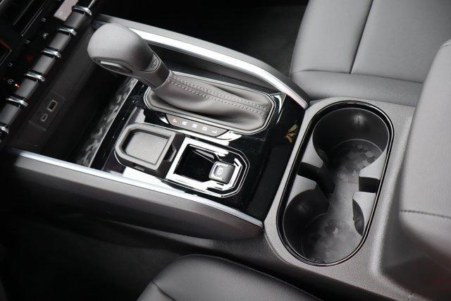new 2025 Chevrolet Colorado car, priced at $33,085