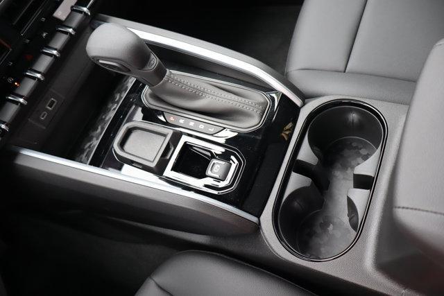 new 2025 Chevrolet Colorado car, priced at $33,507