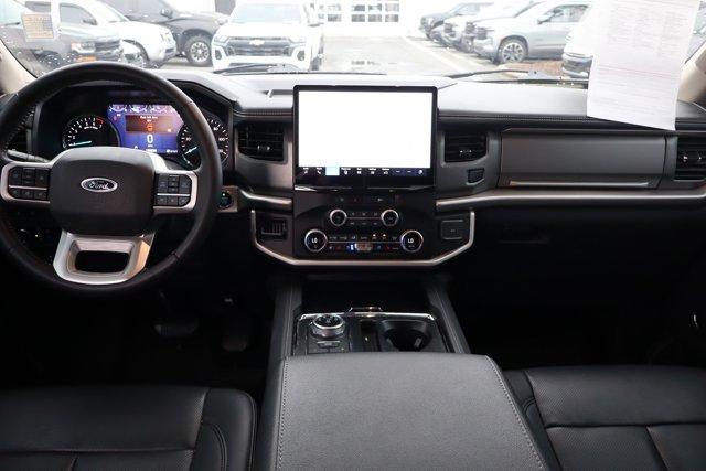 used 2024 Ford Expedition car, priced at $50,735