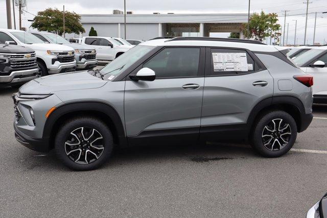 new 2025 Chevrolet TrailBlazer car, priced at $31,930