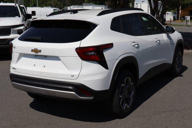 new 2025 Chevrolet Trax car, priced at $24,235