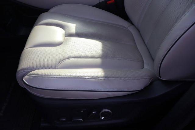 used 2023 Hyundai Palisade car, priced at $39,989