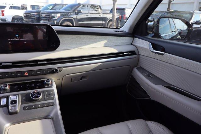 used 2023 Hyundai Palisade car, priced at $39,989