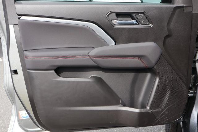 new 2025 Chevrolet Colorado car, priced at $46,015