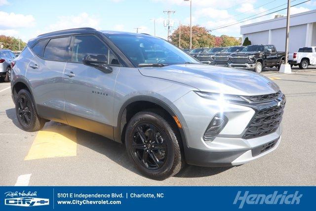 new 2025 Chevrolet Blazer car, priced at $38,019