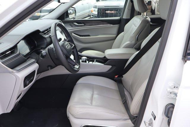used 2023 Jeep Grand Cherokee car, priced at $39,233
