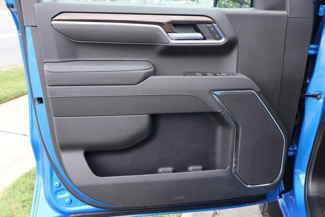 new 2025 Chevrolet Silverado 1500 car, priced at $53,686