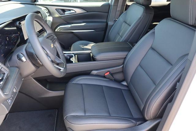 new 2026 Chevrolet Traverse car, priced at $43,573