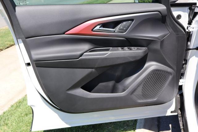 new 2025 Chevrolet Equinox EV car, priced at $43,680