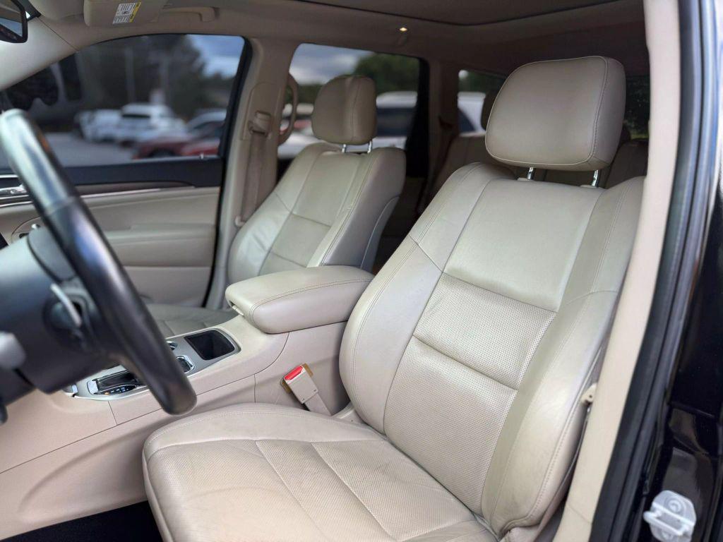 used 2017 Jeep Grand Cherokee car, priced at $13,350