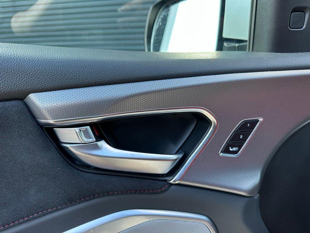 used 2022 Acura RDX car, priced at $32,995