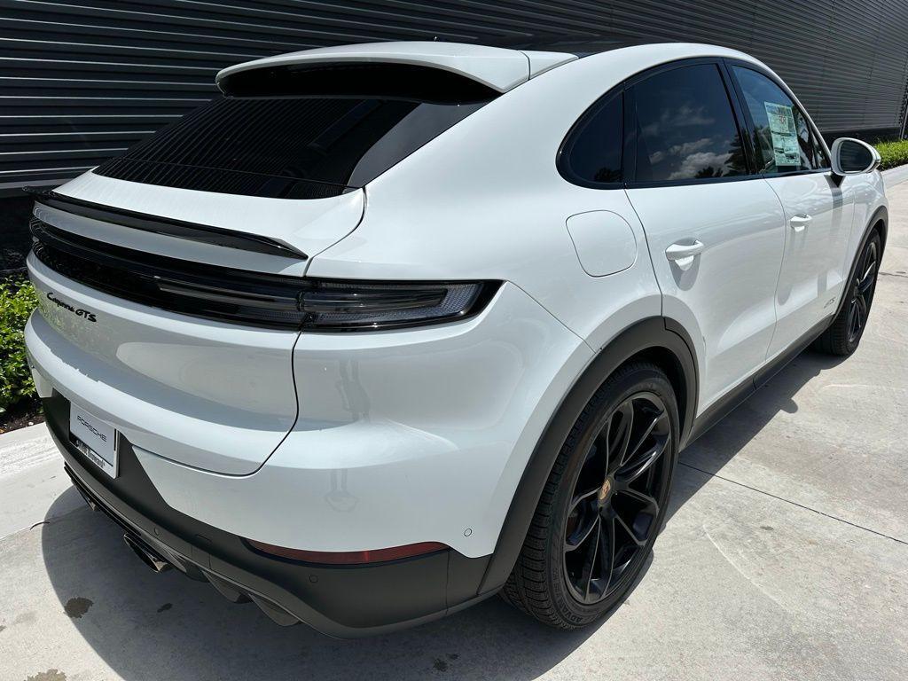 used 2025 Porsche Cayenne car, priced at $149,995