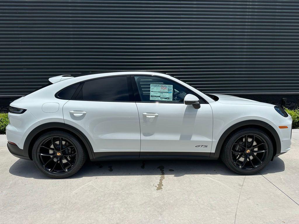 used 2025 Porsche Cayenne car, priced at $149,995