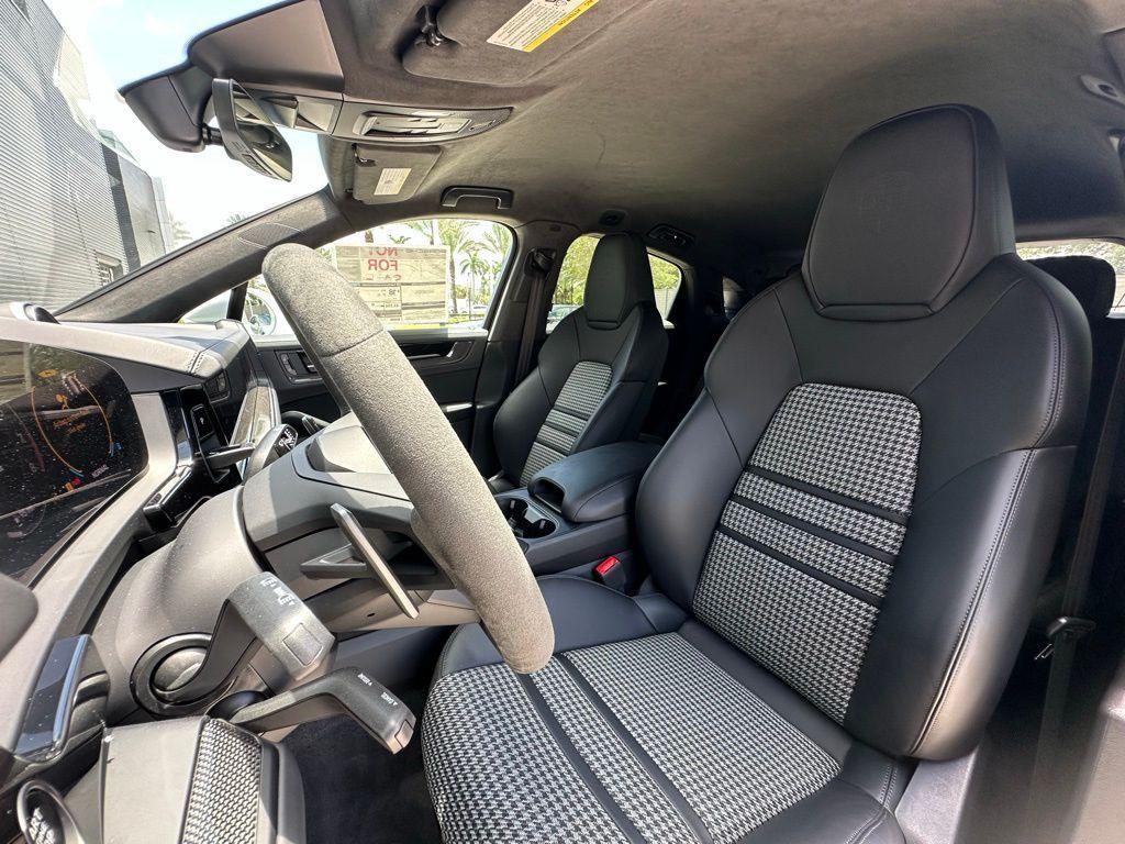 used 2025 Porsche Cayenne car, priced at $149,995
