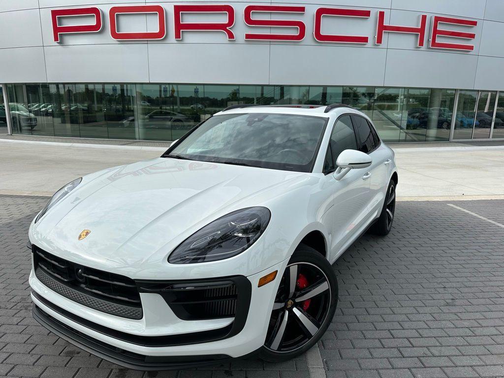 used 2023 Porsche Macan car