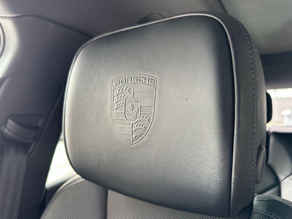 used 2023 Porsche Macan car