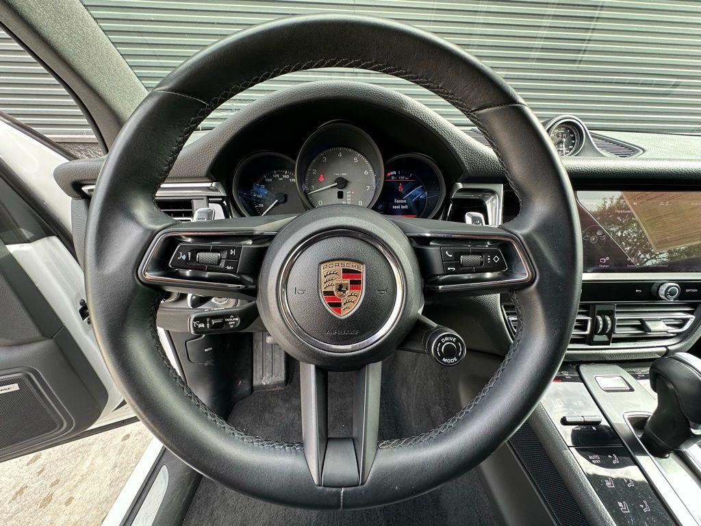 used 2023 Porsche Macan car