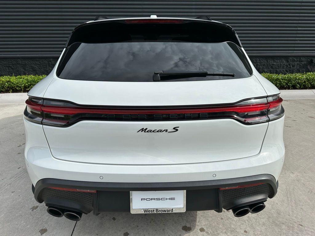 used 2023 Porsche Macan car