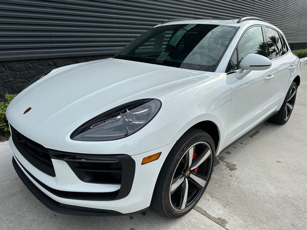 used 2023 Porsche Macan car