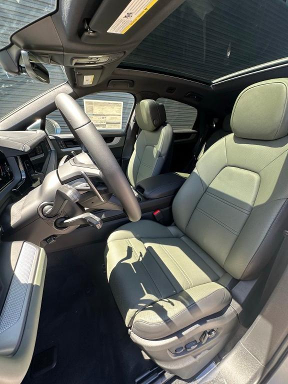 used 2025 Porsche Cayenne car, priced at $101,999