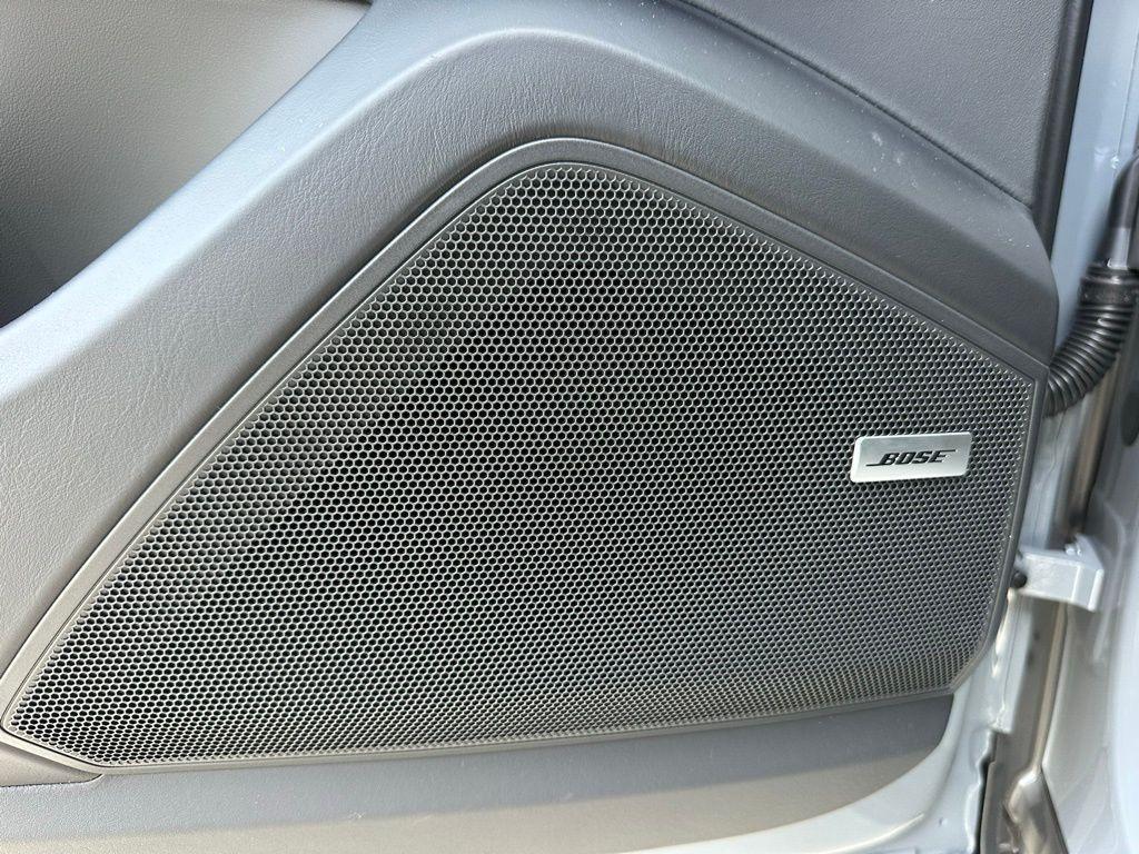 used 2025 Porsche Cayenne car, priced at $129,999