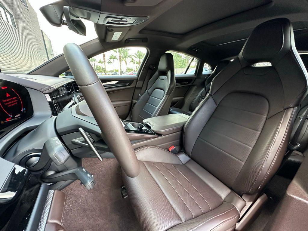 used 2025 Porsche Panamera car