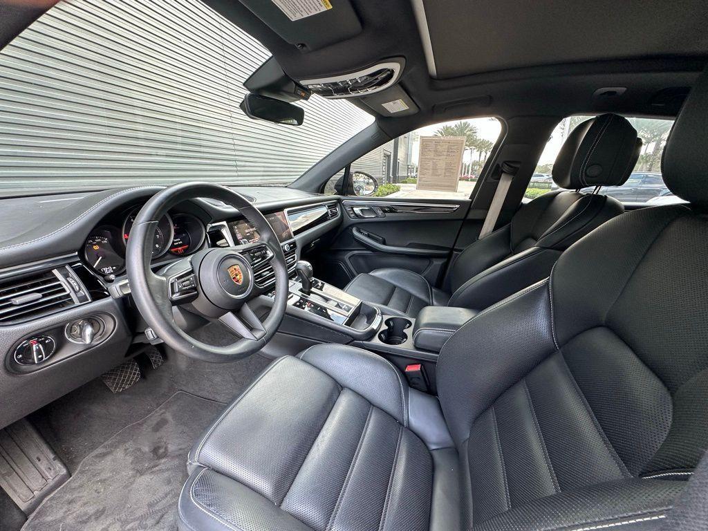 used 2023 Porsche Macan car